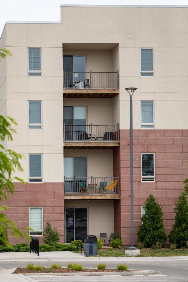 New Happy Trail 2Br Condo Close To Downtown Traverse Stadt Exterior foto