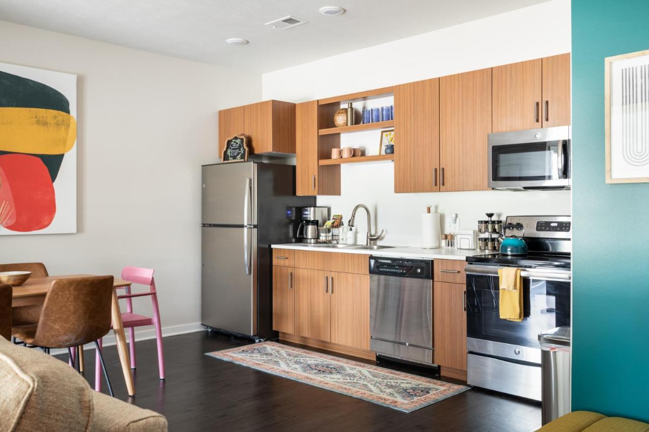 New Happy Trail 2Br Condo Close To Downtown Traverse Stadt Exterior foto